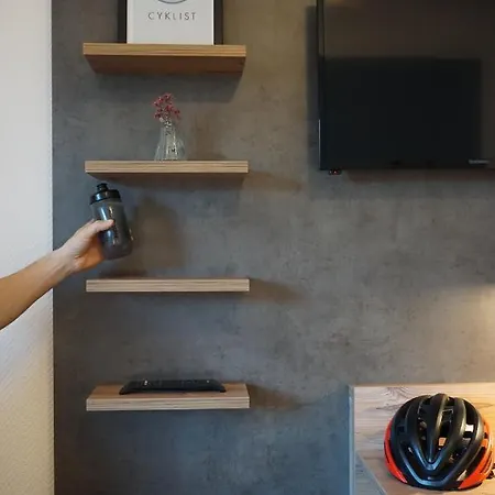 & Weinhaus Zum Schwarzen Baeren Отель