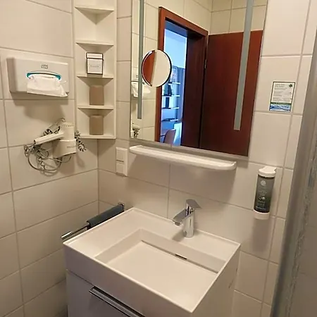 Hotel Hotel&weinhaus Zum Schwarzen Bären 3*