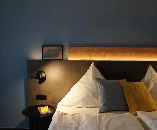 酒店 黑熊葡萄酒屋及酒店 3*