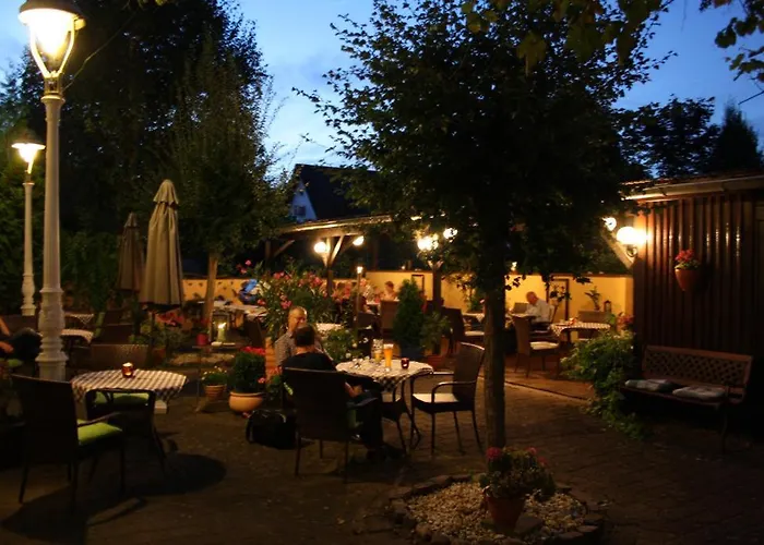 黑熊葡萄酒屋及酒店 3* 科布倫茨